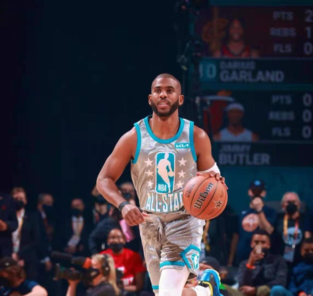 中国女足与欧洲多国女足进行交流合作