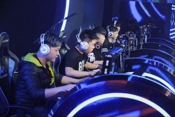 的选手则在 的选手则在