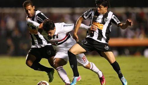 现出非凡的 现出非凡的